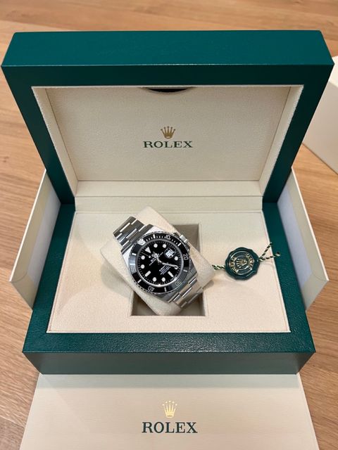 Rolex Submariner 126610 LN Image 7